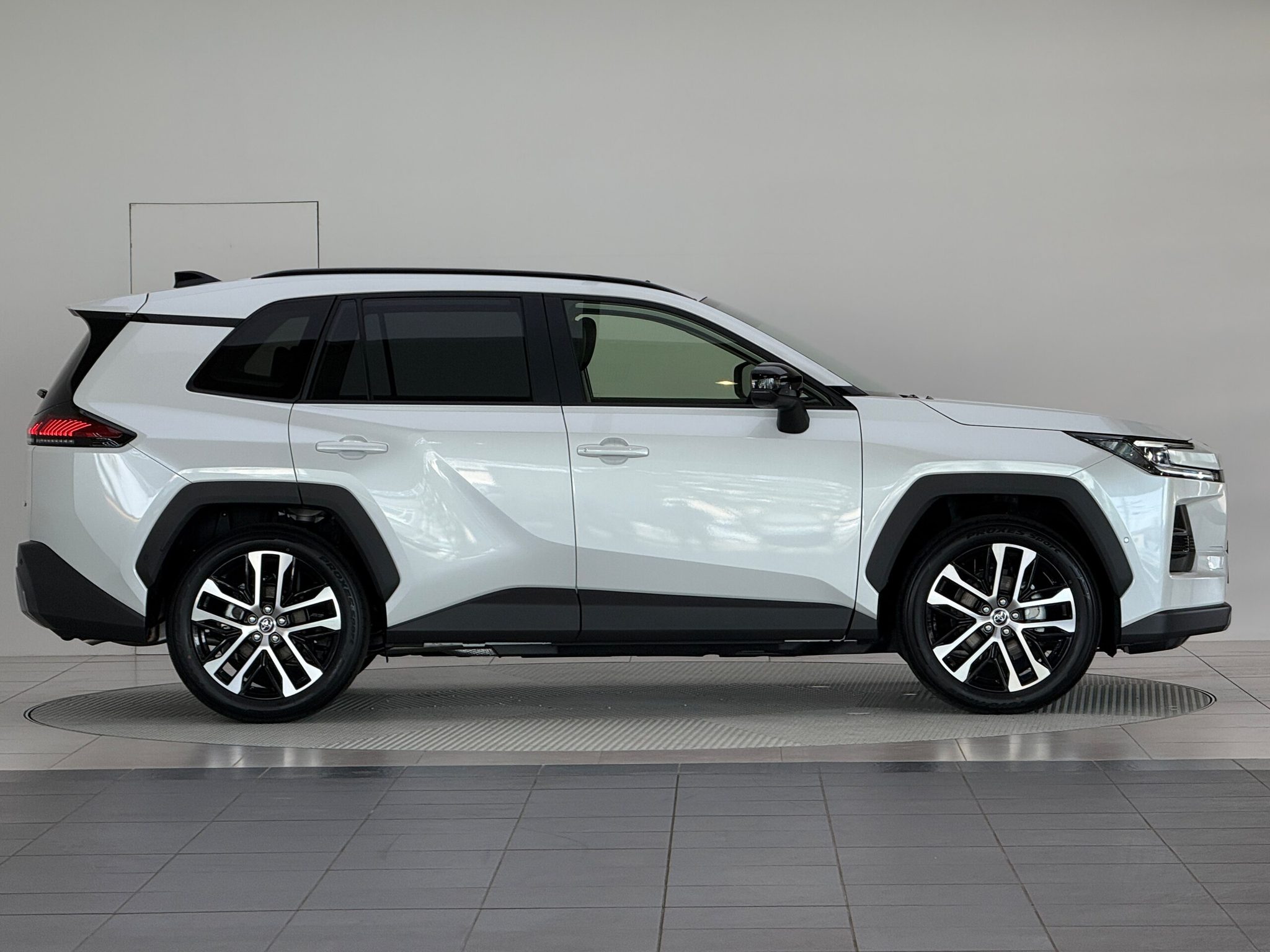 Toyota RAV4 2026 — миниатюра 7