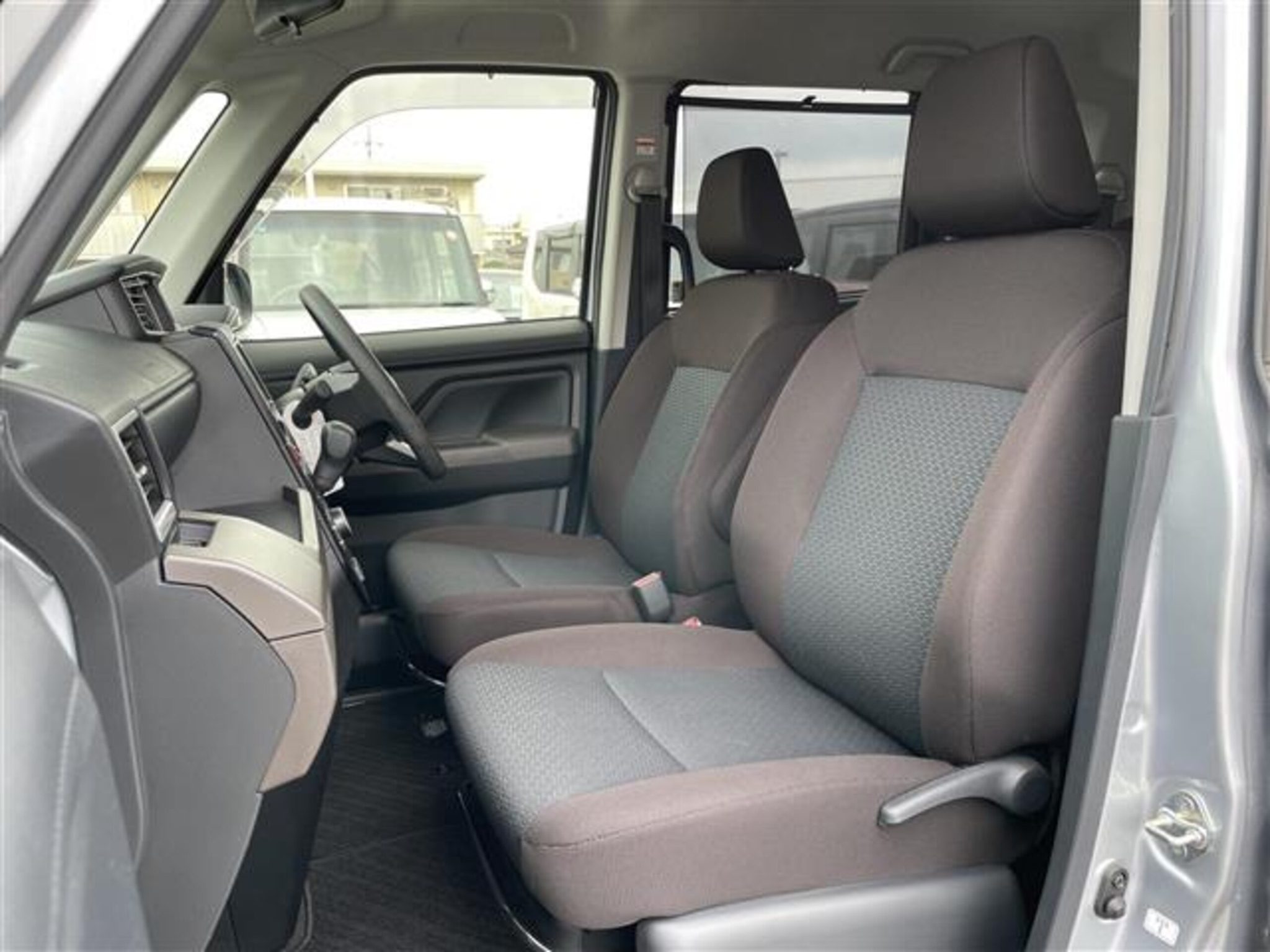 Toyota Roomy 2021 — миниатюра 7