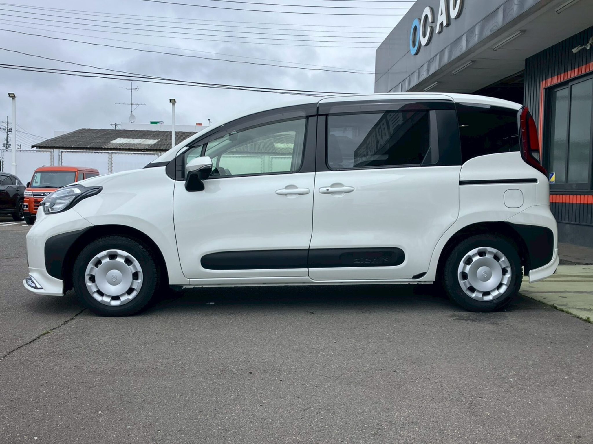 Toyota Sienta 2022 — миниатюра 9