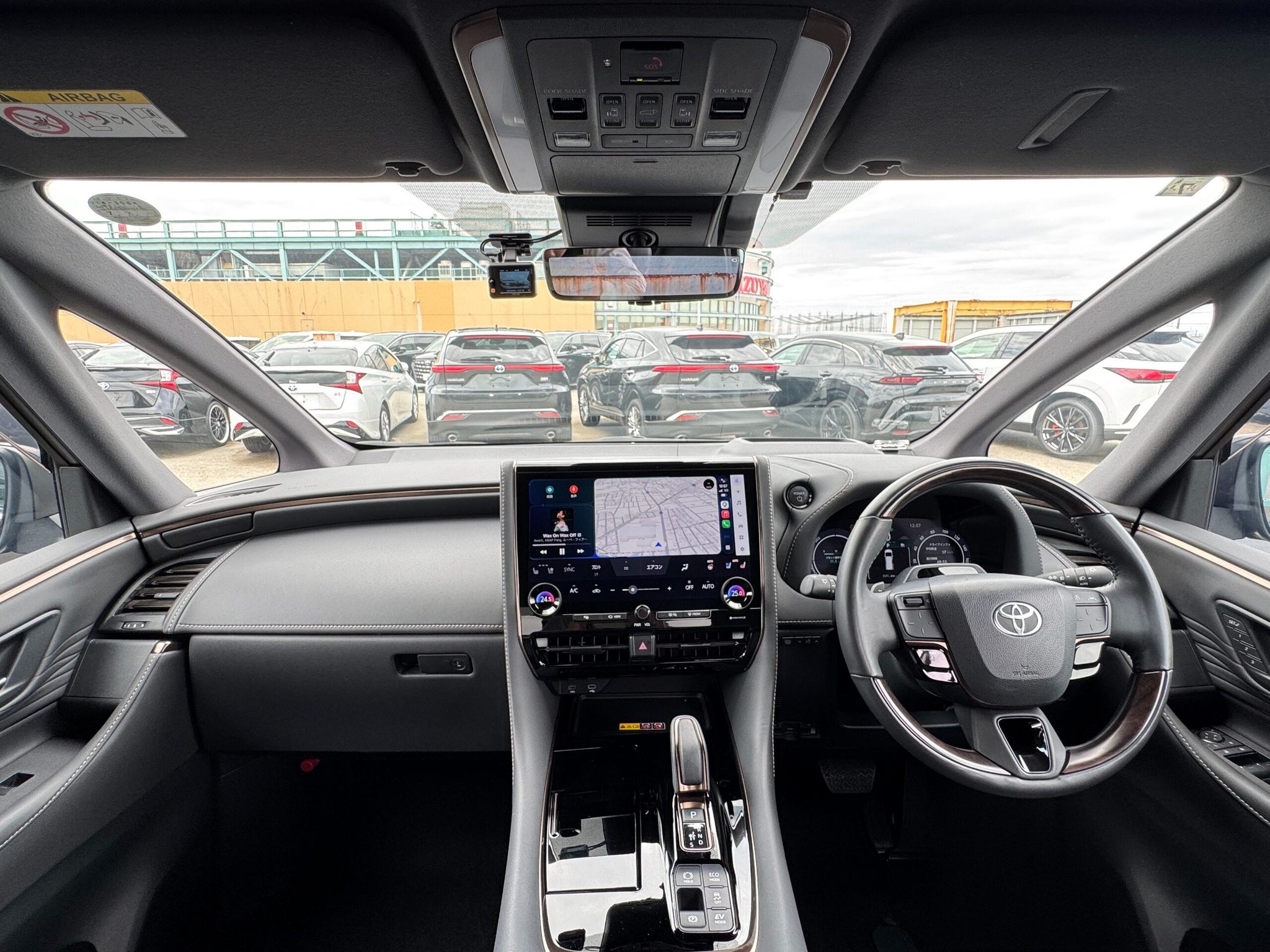 Toyota Vellfire 2023 — фото 3