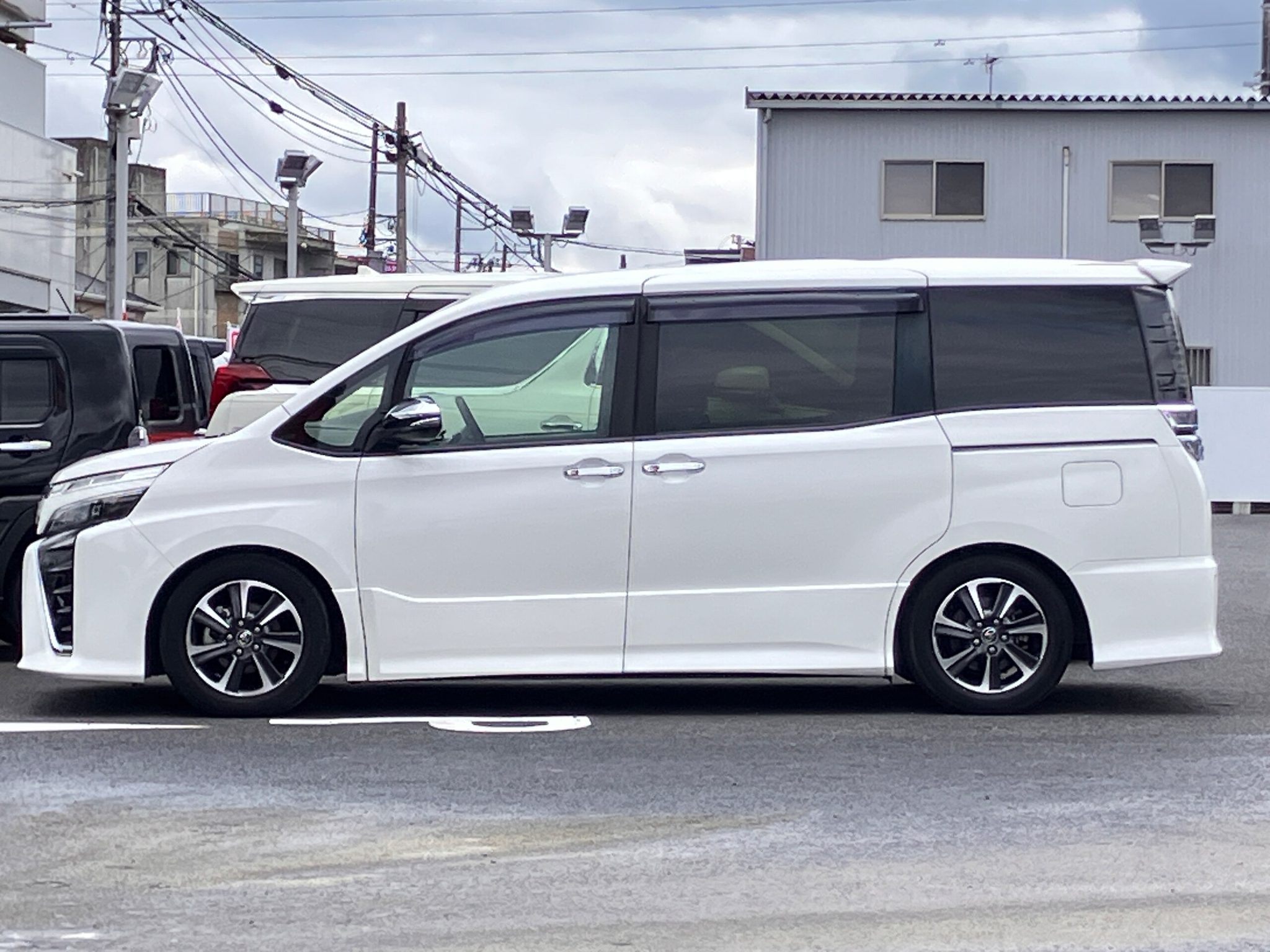 Toyota Voxy 2026 — миниатюра 10