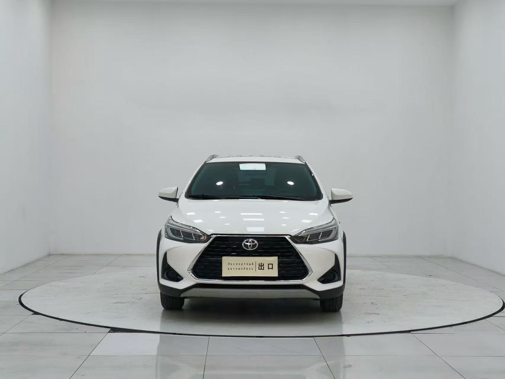 Toyota Yaris Cross 2022 — фото 4