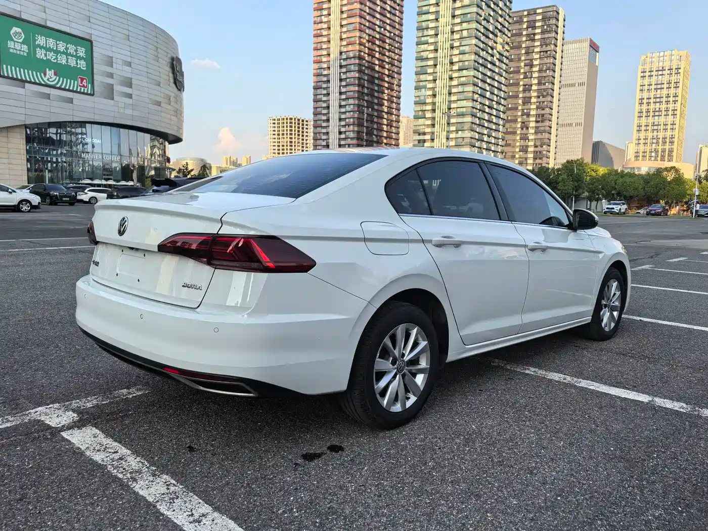 Volkswagen Bora 2021 — миниатюра 6
