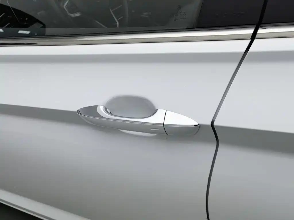 Volkswagen Sagitar 2023 — миниатюра 18