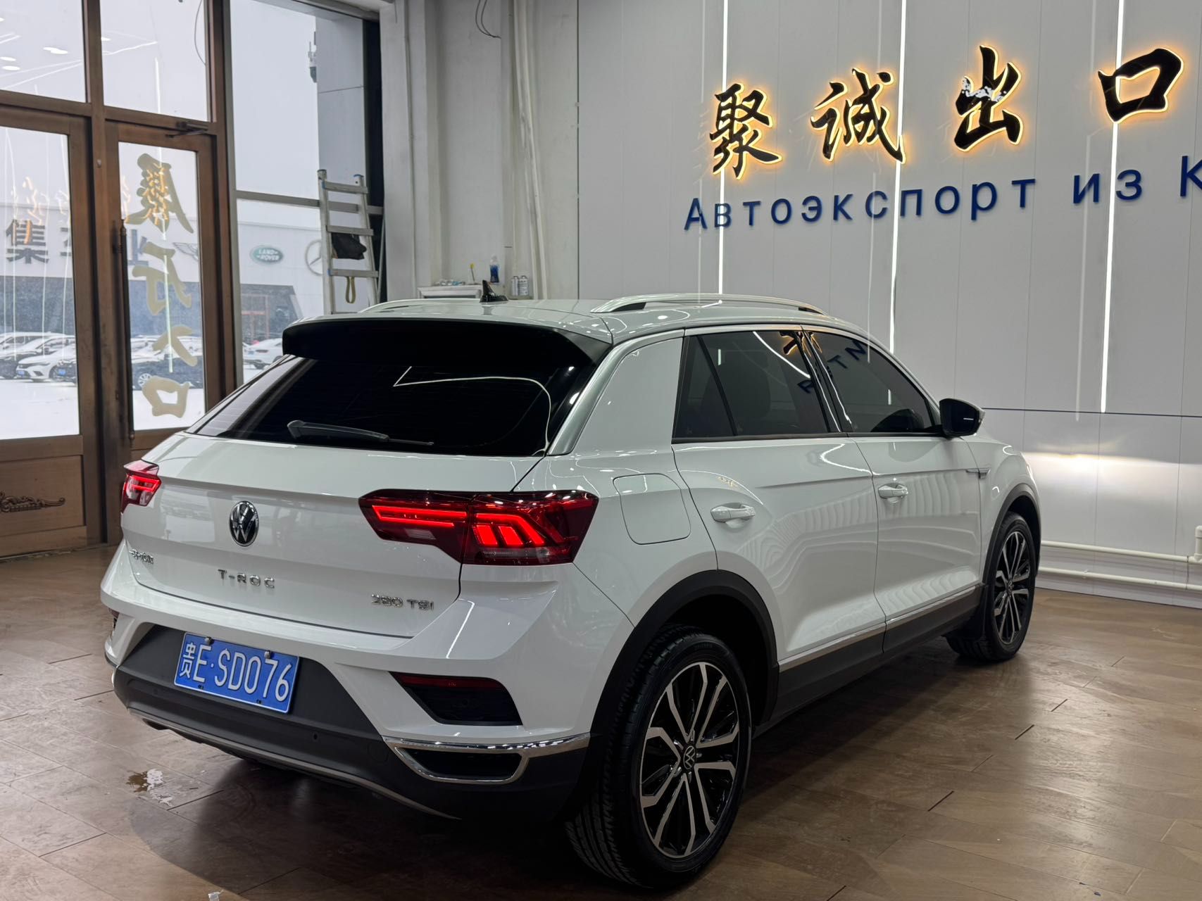 Volkswagen T-ROC 2022 — фото 3
