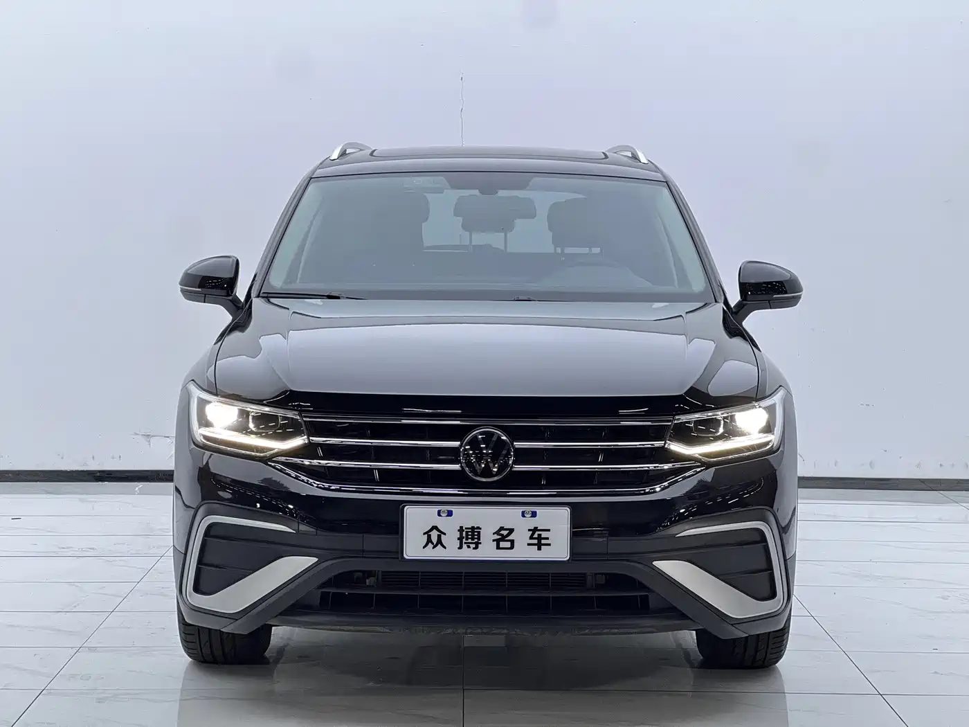 Volkswagen Tiguan L 2024 — фото 2