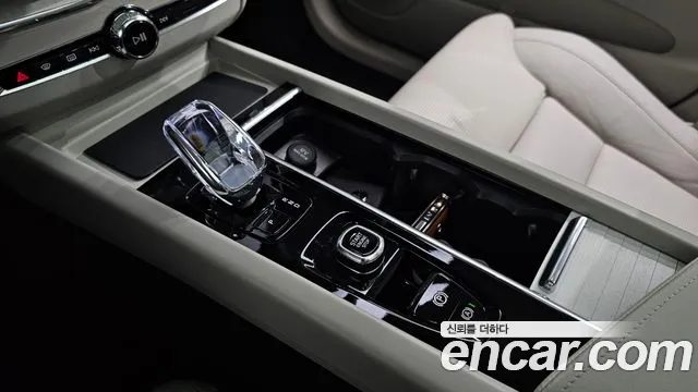 Volvo XC60 2026 — миниатюра 9